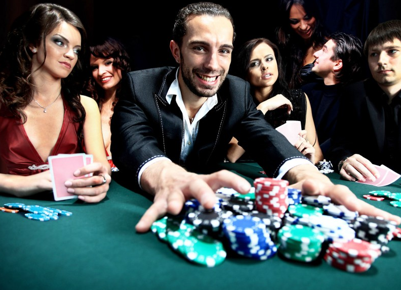 Какво представляват покер турнирите и има ли такива в България